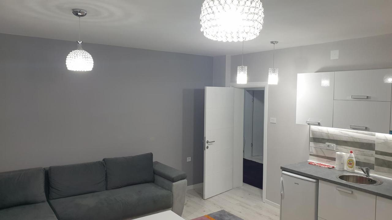 Apartman Sweet Dreams 2 Aparthotel Ni Екстериор снимка