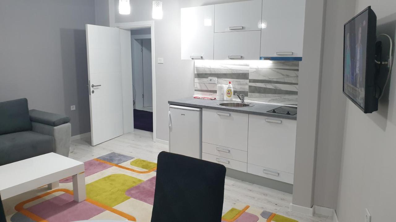 Apartman Sweet Dreams 2 Aparthotel Ni Екстериор снимка