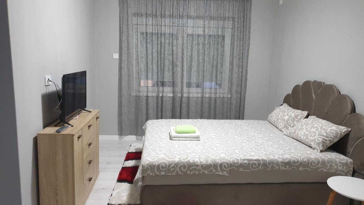 Apartman Sweet Dreams 2 Aparthotel Ni Екстериор снимка